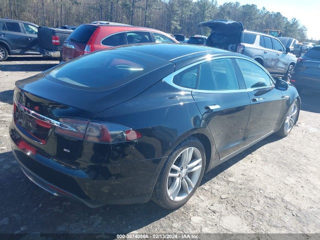 5YJSA1H17EFP30361 Tesla Model S P85