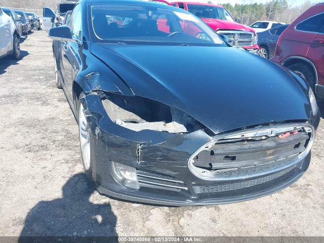 5YJSA1H17EFP30361 Tesla Model S P85