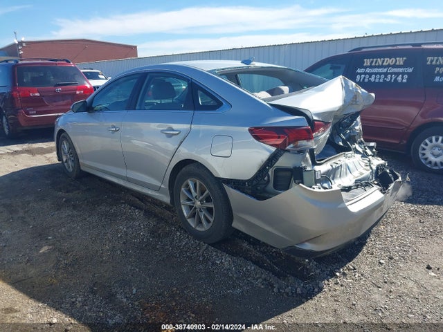 Hyundai SONATA SE 2019 5NPE24AF8KH800366 Image 3