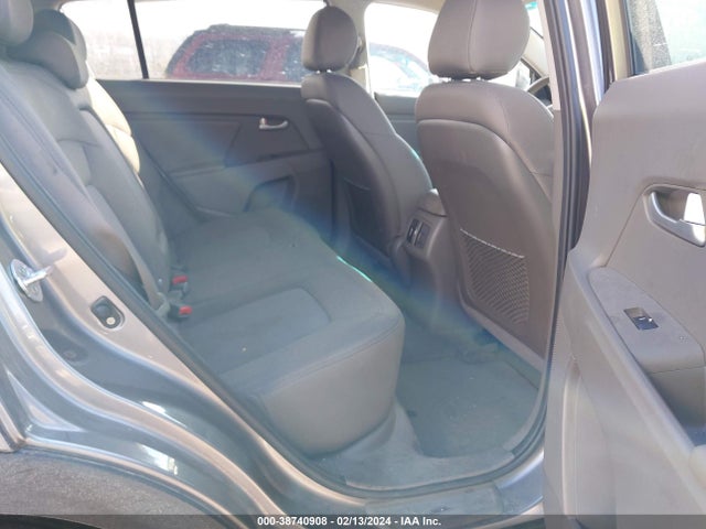 KIA Sportage Lx 2015 KNDPBCAC1F7780738 Image 8