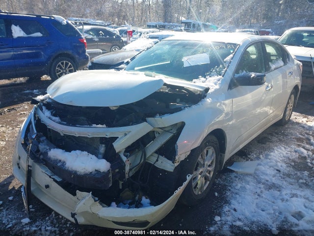 Nissan Altima 2.5 S 2015 1N4AL3AP6FC137076 Image 2