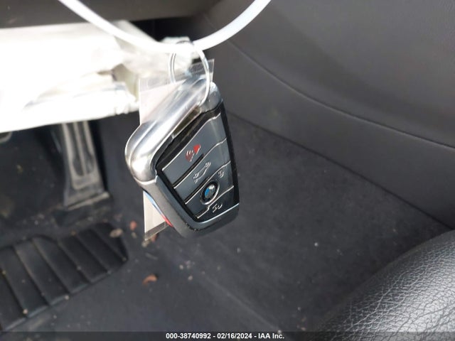 WBAJA7C32HG907154 BMW 530i Xdrive