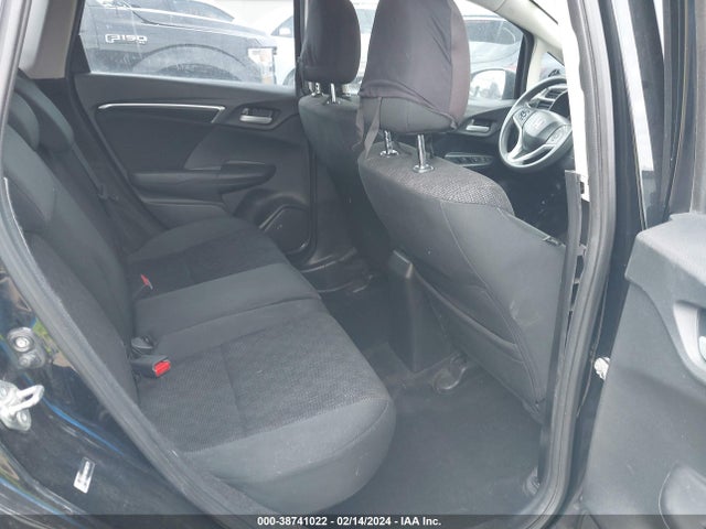 Honda FIT LX 2017 3HGGK5H54HM708171 Image 8