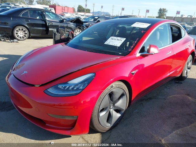 Tesla Model 3 Long Range/mid Range 2018 5YJ3E1EA4JF041479 Image 2