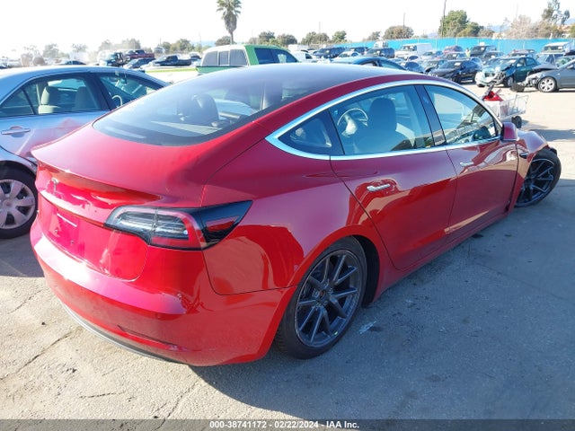 Tesla Model 3 Long Range/mid Range 2018 5YJ3E1EA4JF041479 Image 4