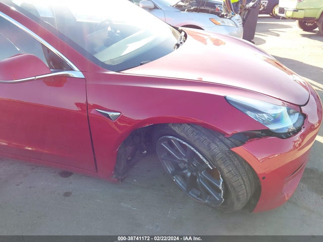 Tesla Model 3 Long Range/mid Range 2018 5YJ3E1EA4JF041479 Image 6