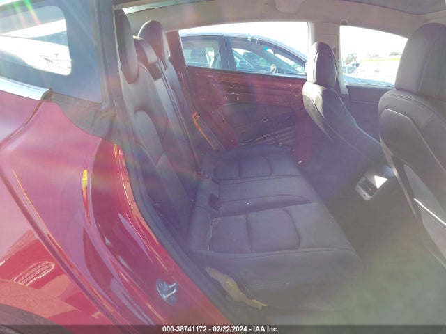 Tesla Model 3 Long Range/mid Range 2018 5YJ3E1EA4JF041479 Image 8