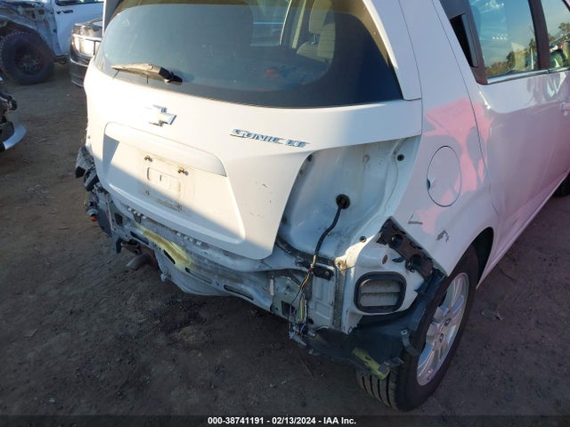 Chevrolet Sonic Lt Auto 2015 1G1JC6SH7F4197230 Image 6