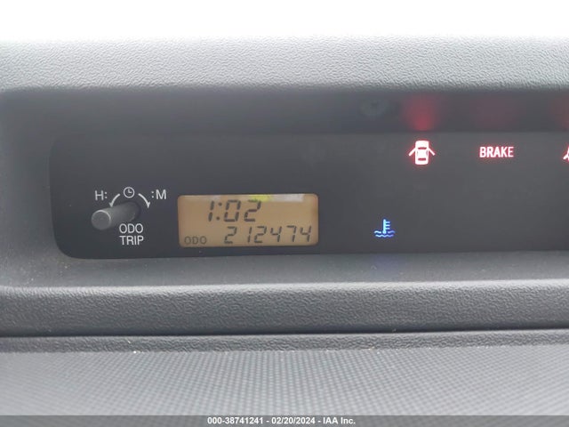 2005 SCION XB VIN: JTLKT334550178935