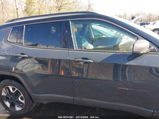 3C4NJDDB4JT264283 Jeep Compass Trailhawk 4x4