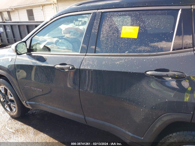 3C4NJDDB4JT264283 Jeep Compass Trailhawk 4x4