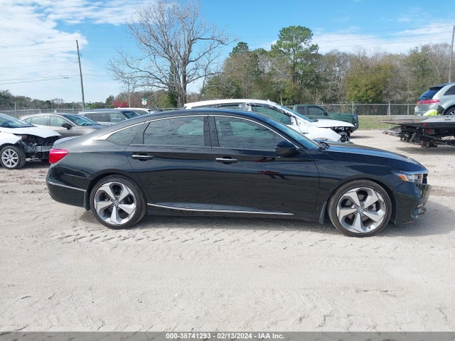 Honda Accord Touring 2018 1HGCV1F99JA191313 Image 13