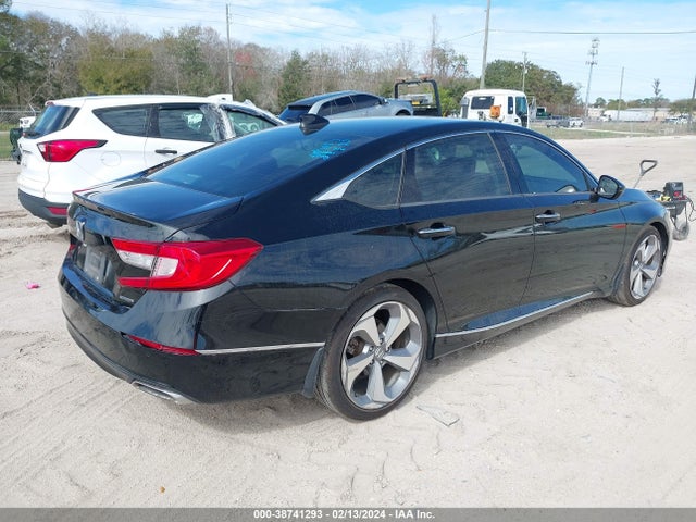 Honda Accord Touring 2018 1HGCV1F99JA191313 Image 4