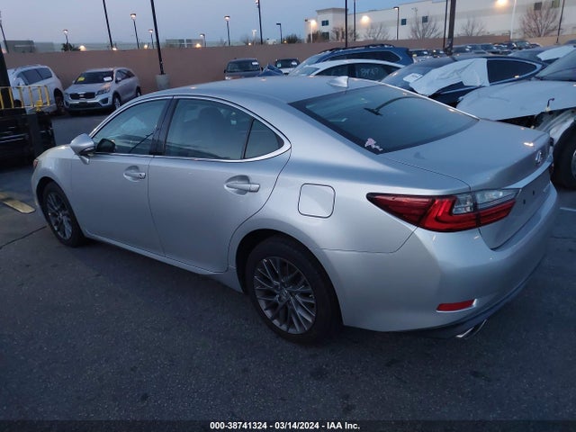58ABK1GG2JU111028 Lexus ES 350