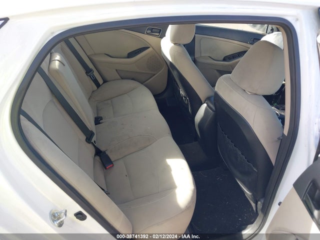KIA Optima Lx 2015 5XXGM4A79FG418909 Image 8