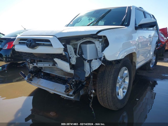 Toyota 4RUNNER SR5 2023 JTEEU5JR7P5298057 Image 18