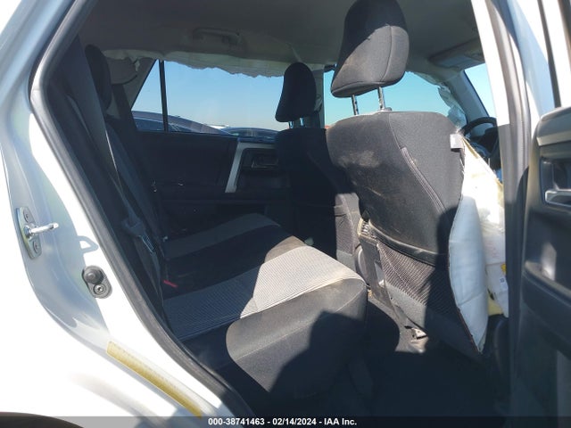 Toyota 4RUNNER SR5 2023 JTEEU5JR7P5298057 Image 8