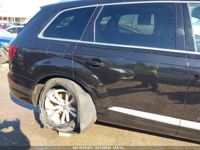 Audi Q7 3.0t Premium 2017 WA1LABF77HD027026 Image 6