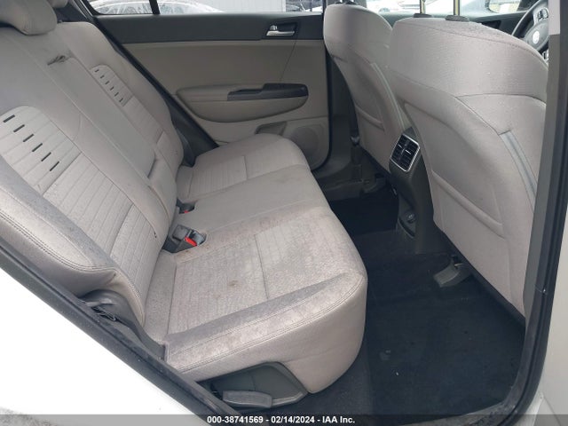 2018 KIA SPORTAGE LX VIN: KNDPM3AC5J7484530