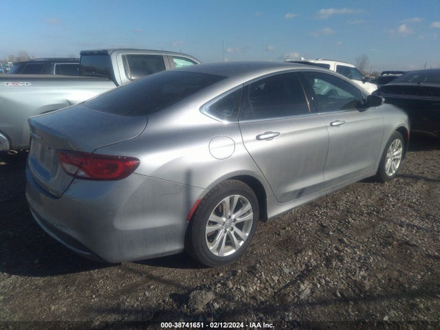 Chrysler 200 Limited 2015 1C3CCCABXFN575499 Image 4