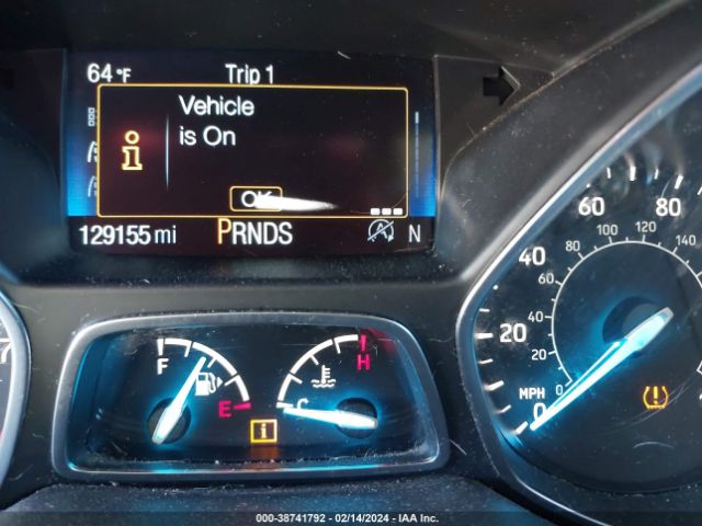 1FMCU9HD8JUD31363 Ford ESCAPE SEL