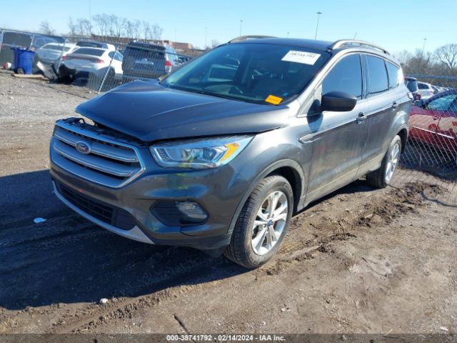 1FMCU9HD8JUD31363 Ford ESCAPE SEL