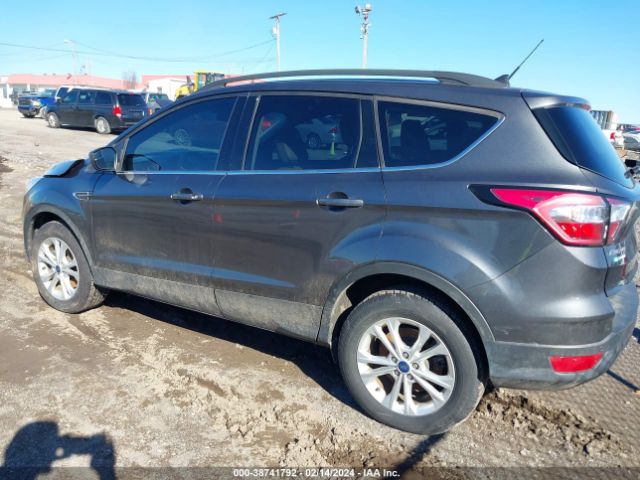 1FMCU9HD8JUD31363 Ford ESCAPE SEL