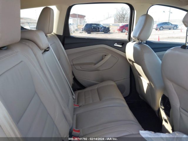 1FMCU9HD8JUD31363 Ford ESCAPE SEL