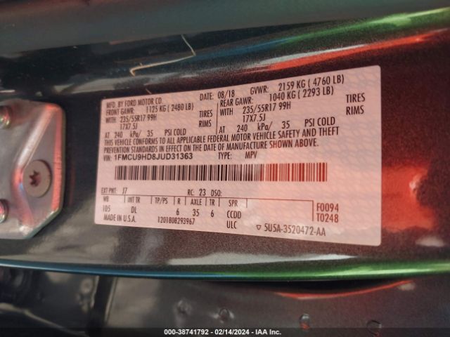 1FMCU9HD8JUD31363 Ford ESCAPE SEL