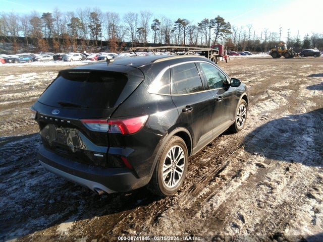 1FMCU0H67LUB43255 Ford ESCAPE SEL
