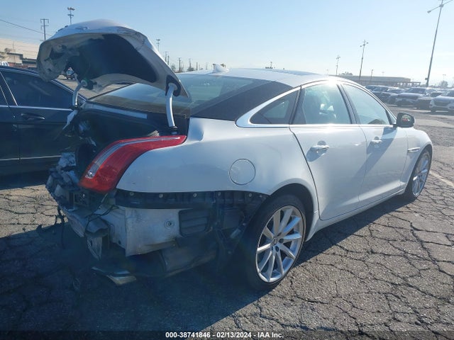 2013 JAGUAR XJ SAJWJ1CDXD8V44039 Photo 3