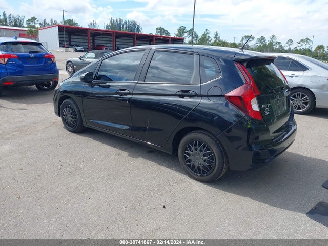 Honda FIT LX 2019 3HGGK5H44KM734347 Image 3