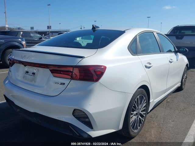 KIA Forte Gt-line 2022 3KPF54AD7NE512549 Image 4