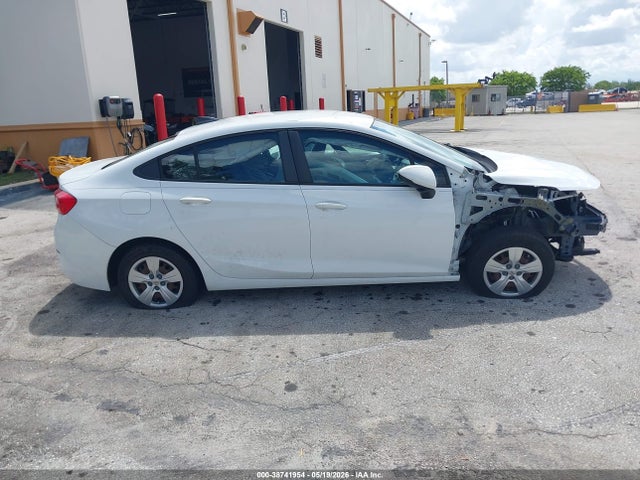 Aukcja sprzedaży 2017 Chevrolet Cruze Ls Auto, vin: 1G1BC5SM6H7156732, numer aukcji: 38741954