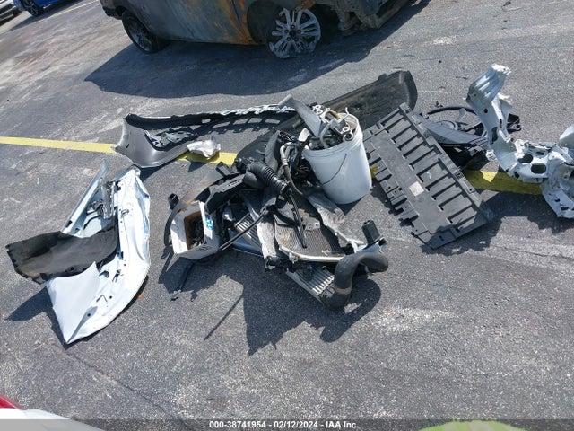 Aukcja sprzedaży 2017 Chevrolet Cruze Ls Auto, vin: 1G1BC5SM6H7156732, numer aukcji: 38741954