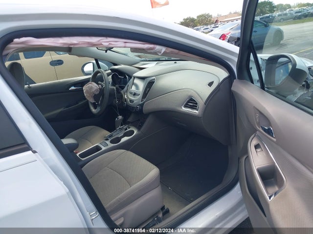 Aukcja sprzedaży 2017 Chevrolet Cruze Ls Auto, vin: 1G1BC5SM6H7156732, numer aukcji: 38741954