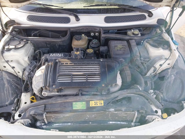 2006 MINI COOPER S WMWRE33506TJ37932 Photo 9