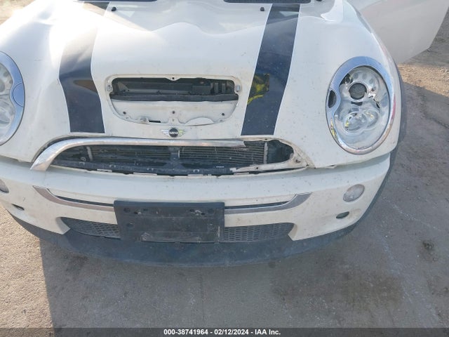 2006 MINI COOPER S WMWRE33506TJ37932 Photo 5