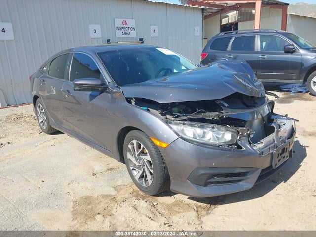 Honda CIVIC EX 2018 2HGFC2F79JH601388 главное изображение