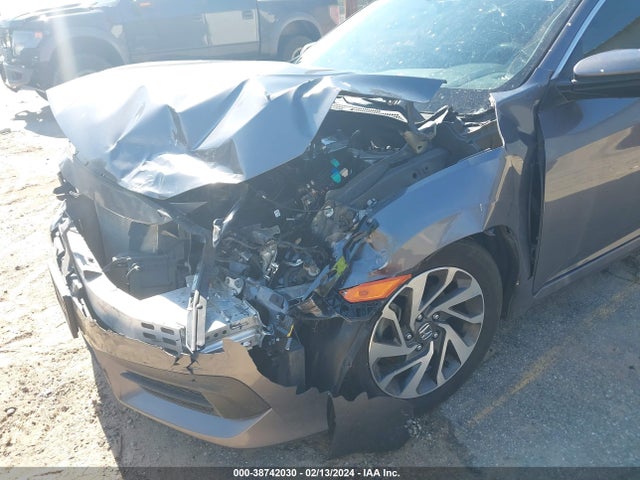 Honda CIVIC EX 2018 2HGFC2F79JH601388 Image 6