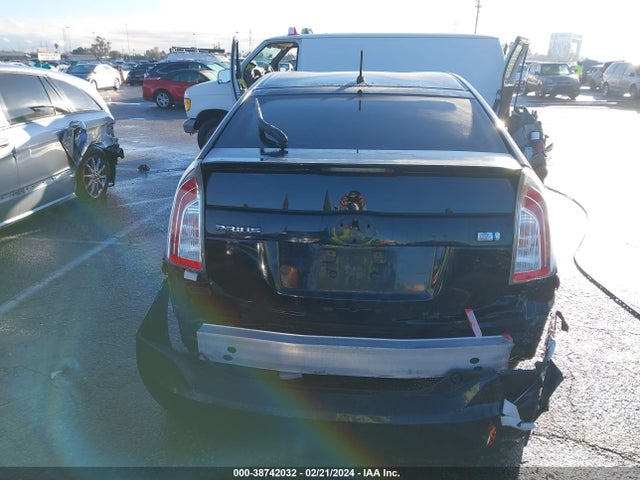 Toyota Prius 2014 JTDKN3DU6E1741814 Image 26