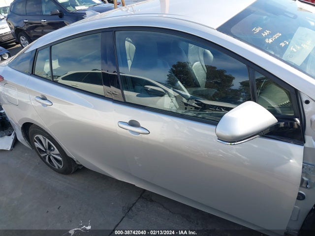 Toyota Prius Prime Premium 2017 JTDKARFP6H3054119 Image 14