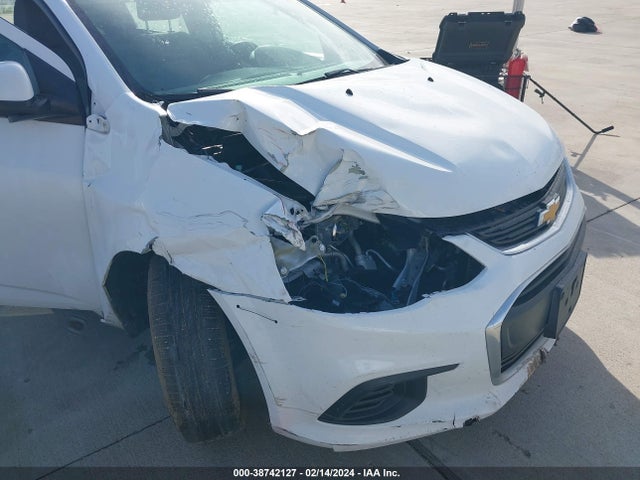 Chevrolet Sonic Lt Auto 2017 1G1JG6SH3H4161431 Image 6