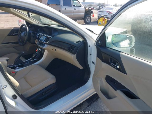 1HGCR6F74FA002283 Honda Accord Hybrid Touring
