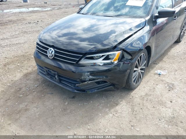 3VWD17AJ9GM350374 Volkswagen Jetta 1.8t Sport