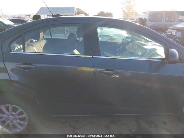 Chevrolet Sonic Lt Auto 2017 1G1JD5SGXH4157399 Image 13