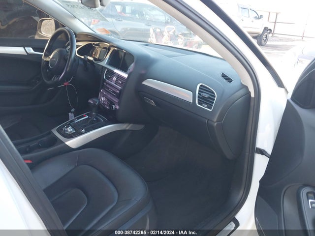 Audi A4 2.0t Premium 2016 WAUAFAFL3GN014740 Image 5