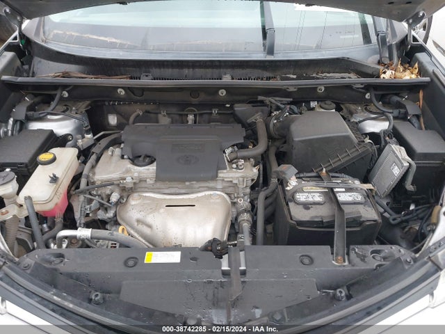 Toyota RAV4 LE 2017 2T3BFREV9HW643275 Image 10