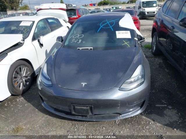 5YJ3E1EB4JF069016 Tesla Model 3 Long Range/performance