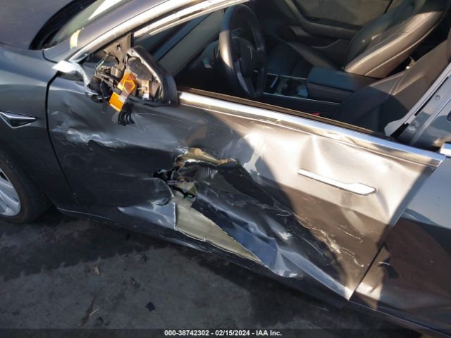 5YJ3E1EB4JF069016 Tesla Model 3 Long Range/performance